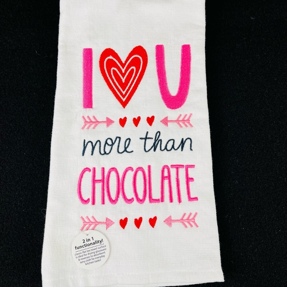 NWT Valentines Day Kitchen Hand Towel Embroidered White Red Pink RN# 48711